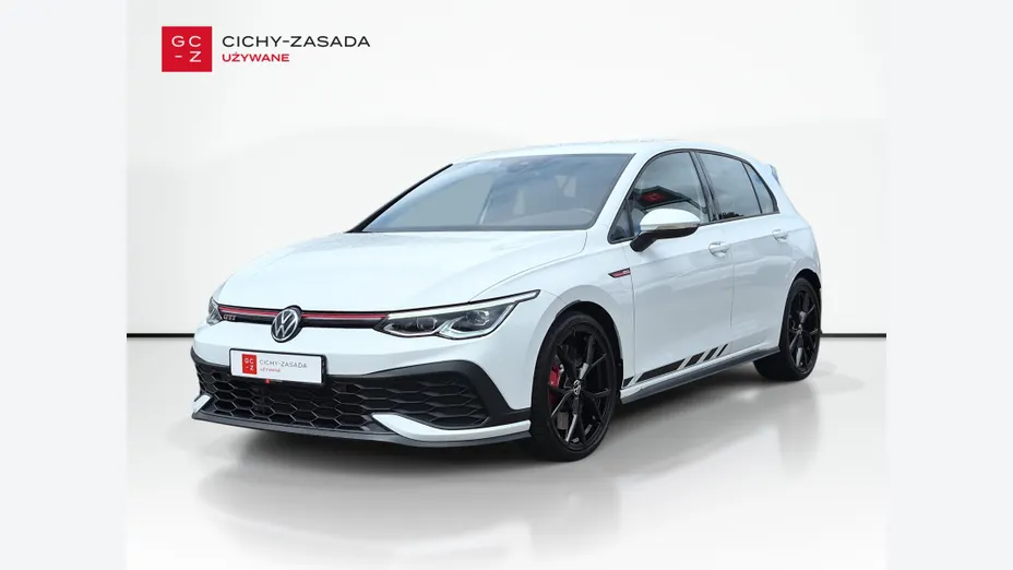 VOLKSWAGEN Golf -