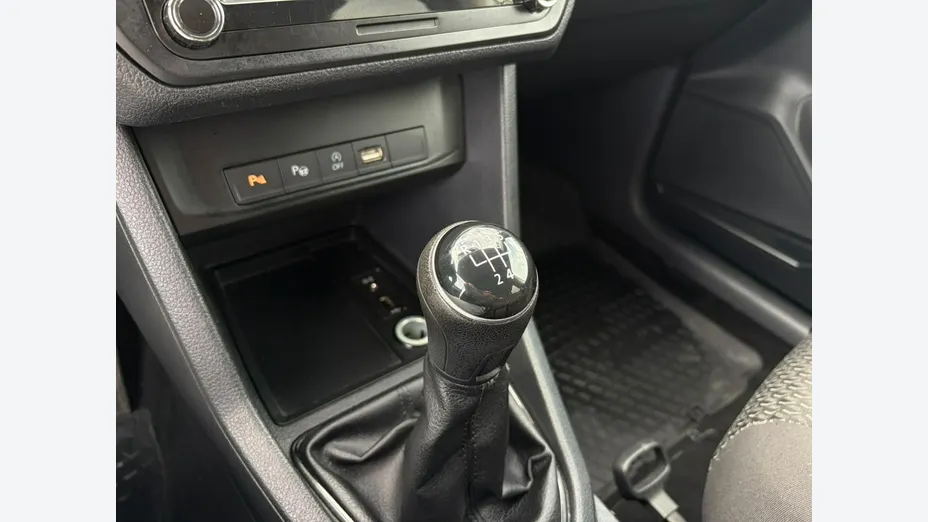 VOLKSWAGEN Caddy -