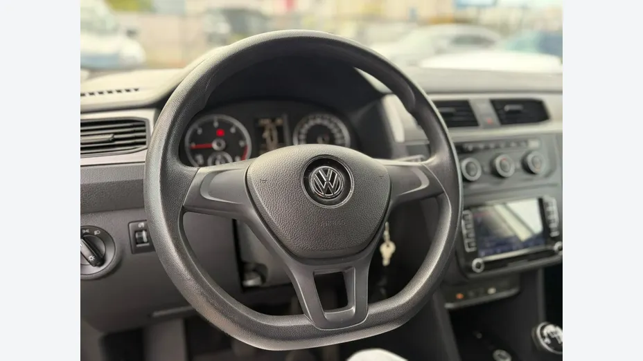VOLKSWAGEN Caddy -