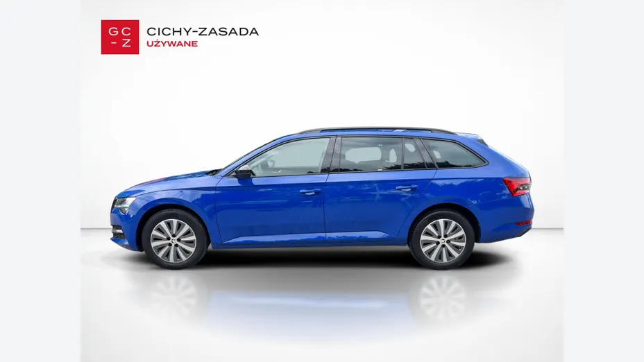 SKODA Superb -