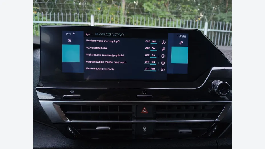 CITROEN C4 e-C4 EV136 50kWh Shine