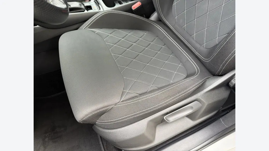SKODA Karoq Karoq 2.0 TDI SCR 4x4 Sportline DSG