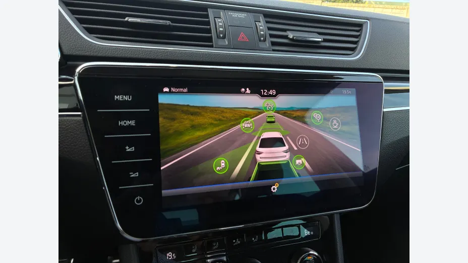SKODA Superb Superb 1.4 TSI Plug-In Hybrid L&K DSG