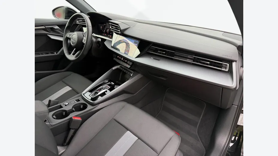 AUDI A3 Limousine -