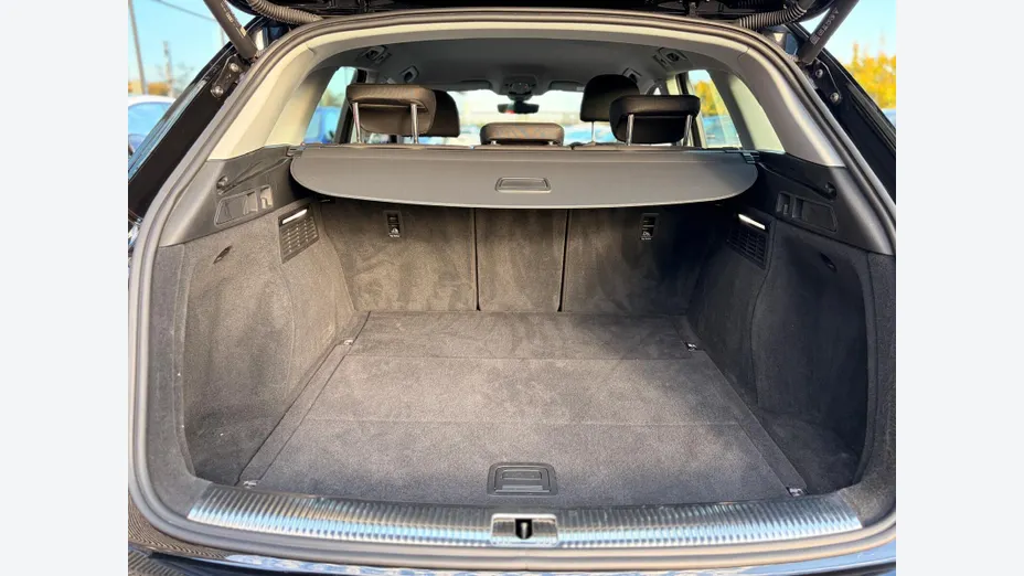 AUDI Q5 -
