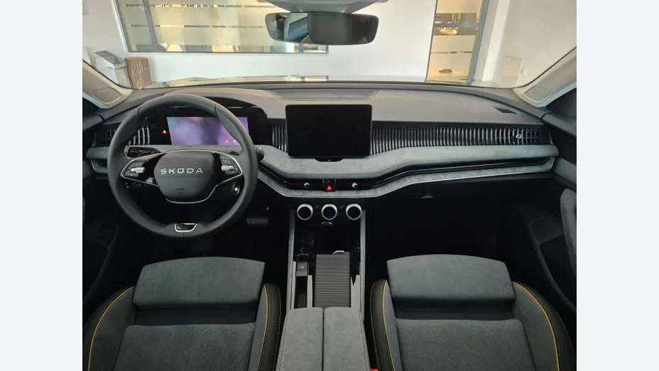 SKODA Superb Superb 1.5 TSI Plug-in Hybrid Edition 130 DSG