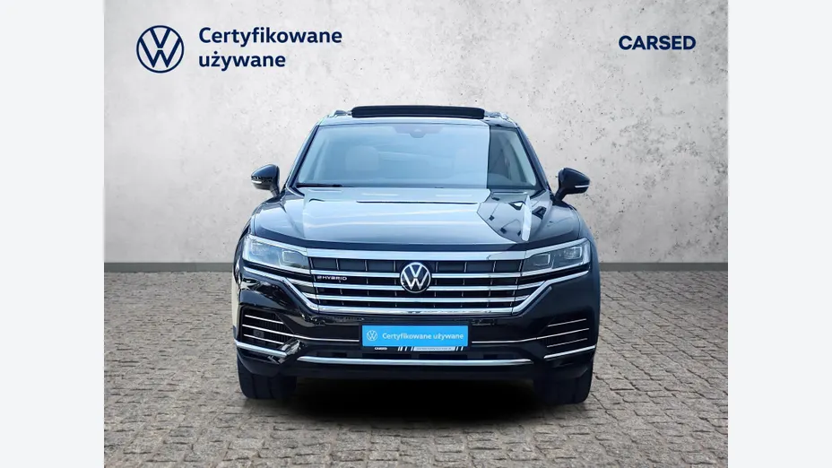 VOLKSWAGEN Touareg -