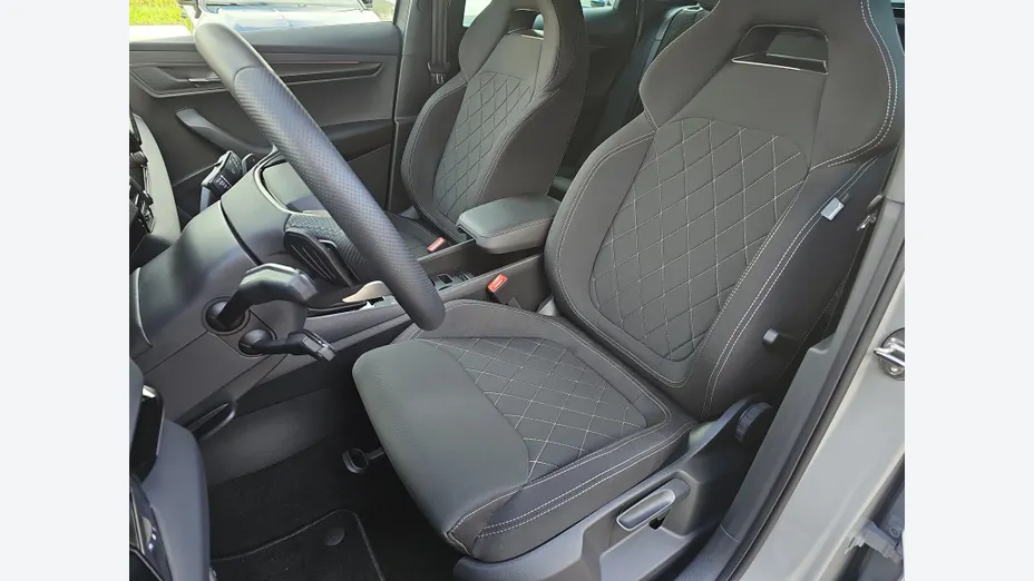 SKODA Karoq -