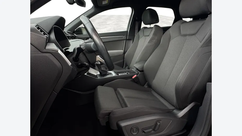 AUDI Q3 Sportback -