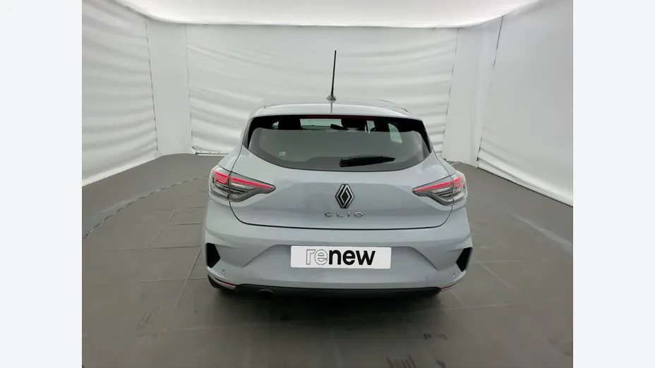 RENAULT Clio -