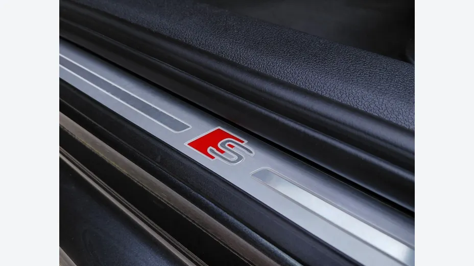 AUDI A4 Avant -