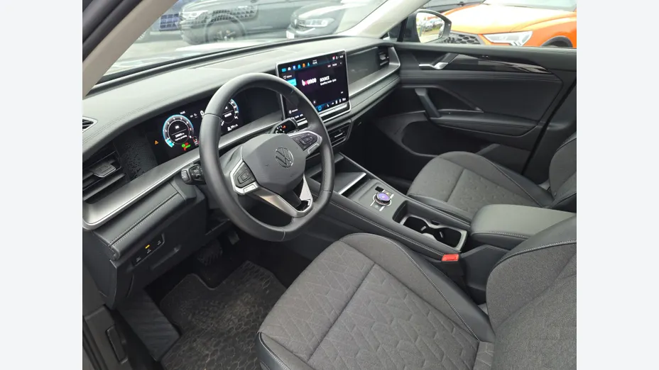 VOLKSWAGEN Tayron -