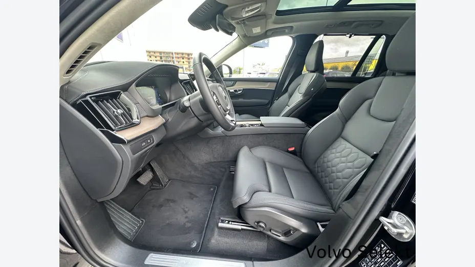 VOLVO XC90 XC90 T8 AWD Plug-In Hybrid Ultra Dark 7os aut