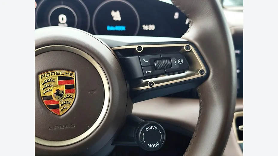 PORSCHE Taycan Taycan