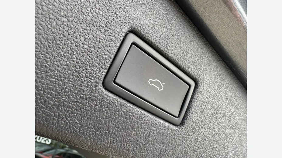 VOLKSWAGEN Tiguan Allspace -