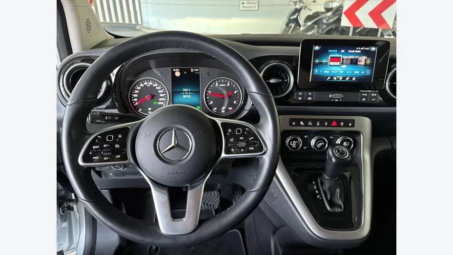 MERCEDES-BENZ T klasa T 180 d Progressive aut