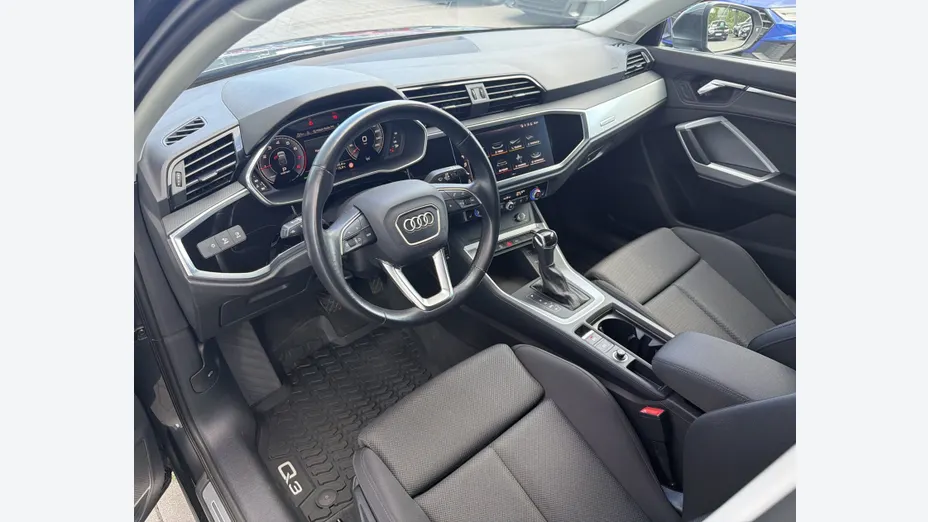 AUDI Q3 Sportback -