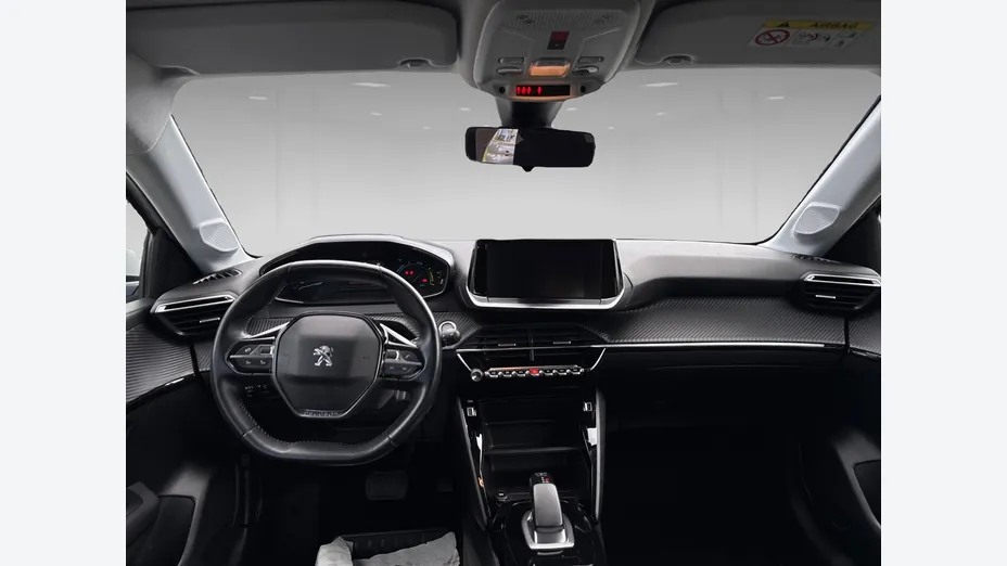 PEUGEOT 208 -