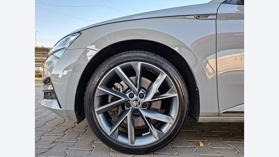 SKODA Superb Superb 2.0 TSI 4x4 Sportline DSG