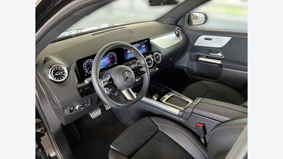 MERCEDES-BENZ GLA GLA 200 mHEV AMG Line 7G-DCT