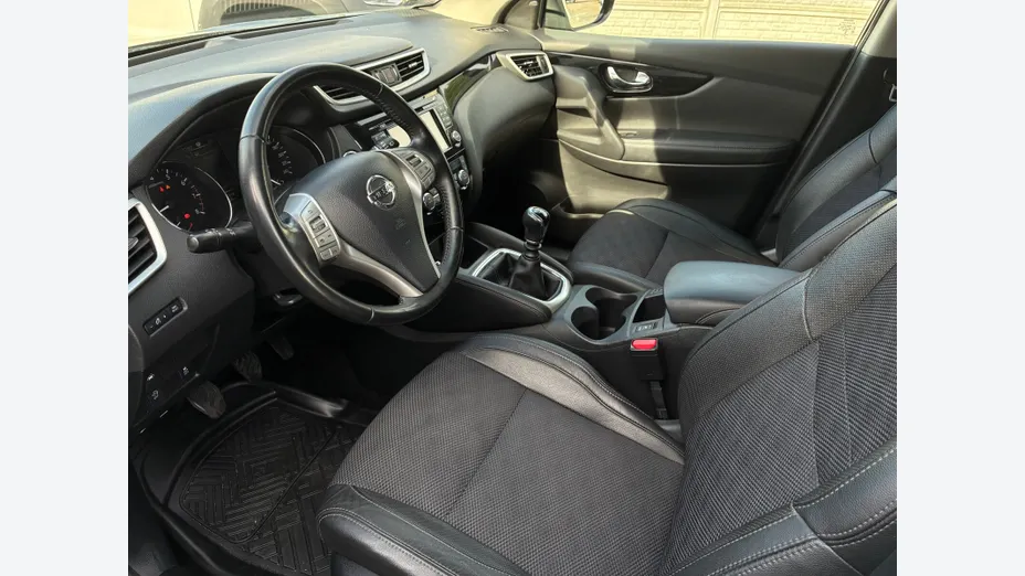 NISSAN Qashqai Qashqai 1.2 DIG-T Tekna