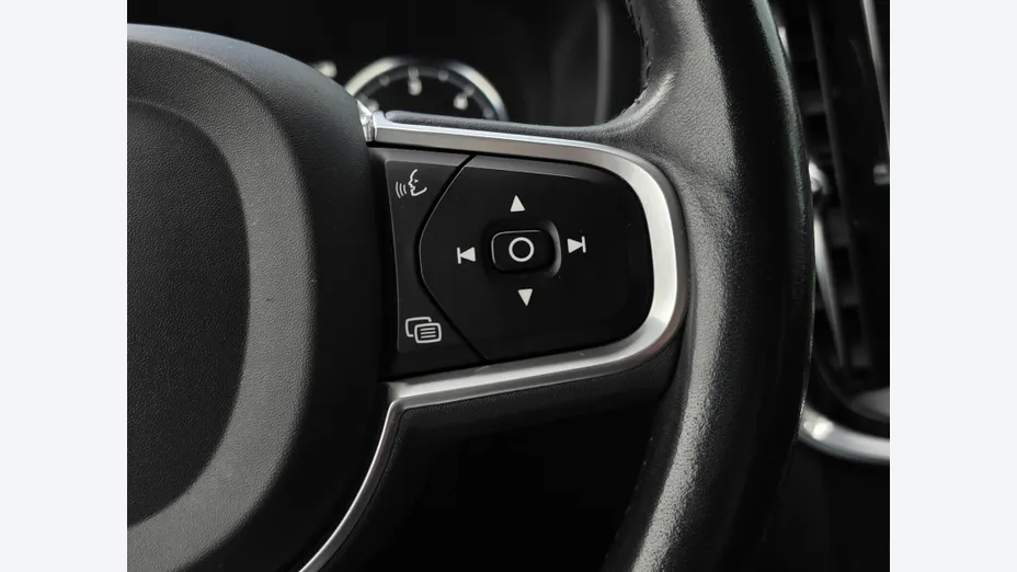 VOLVO V60 V60 D3 Momentum aut