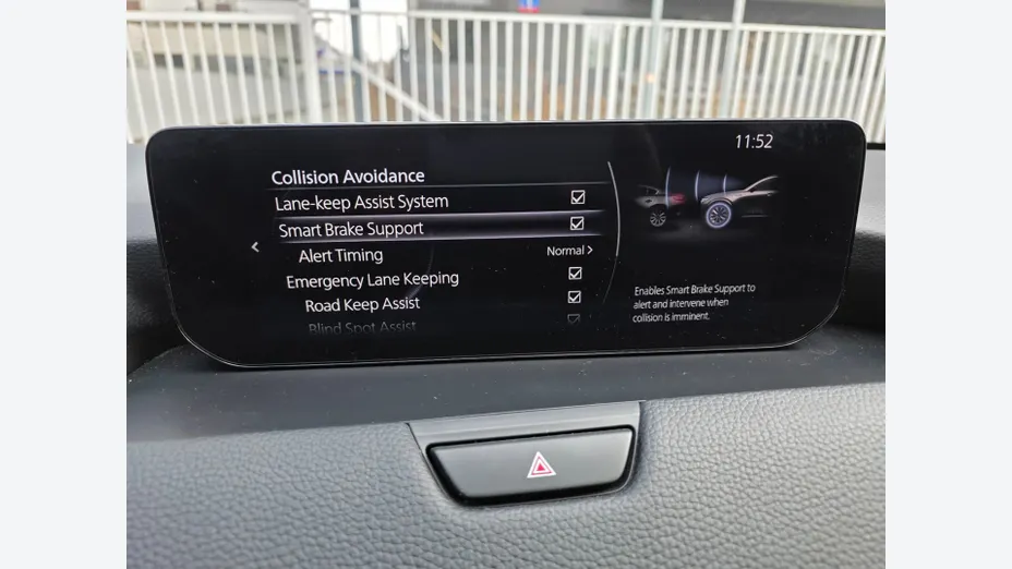 MAZDA CX-90 -