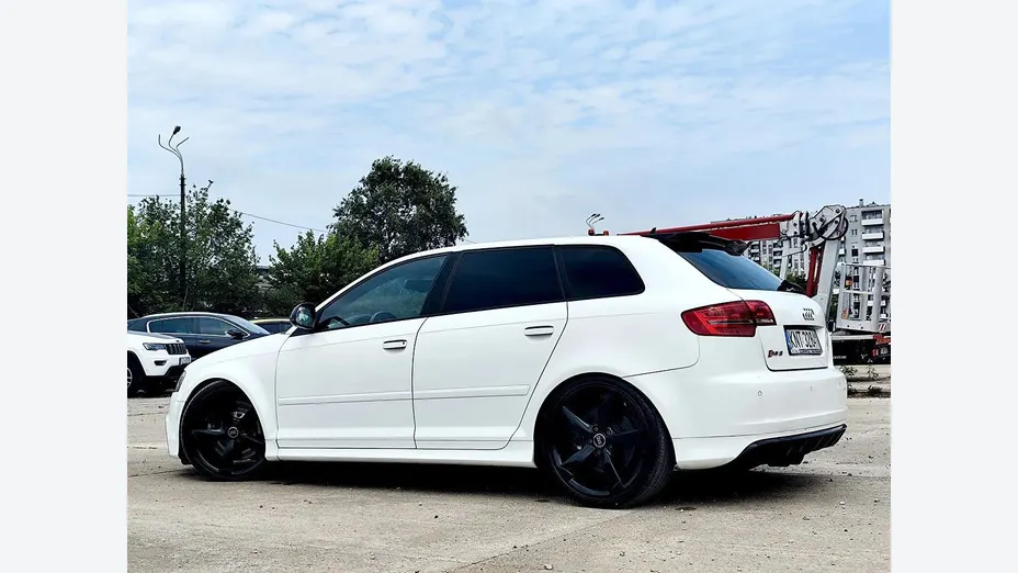 AUDI RS3 -