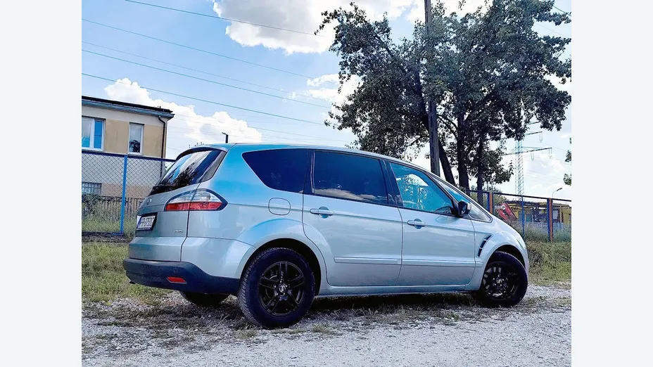 FORD S-MAX -