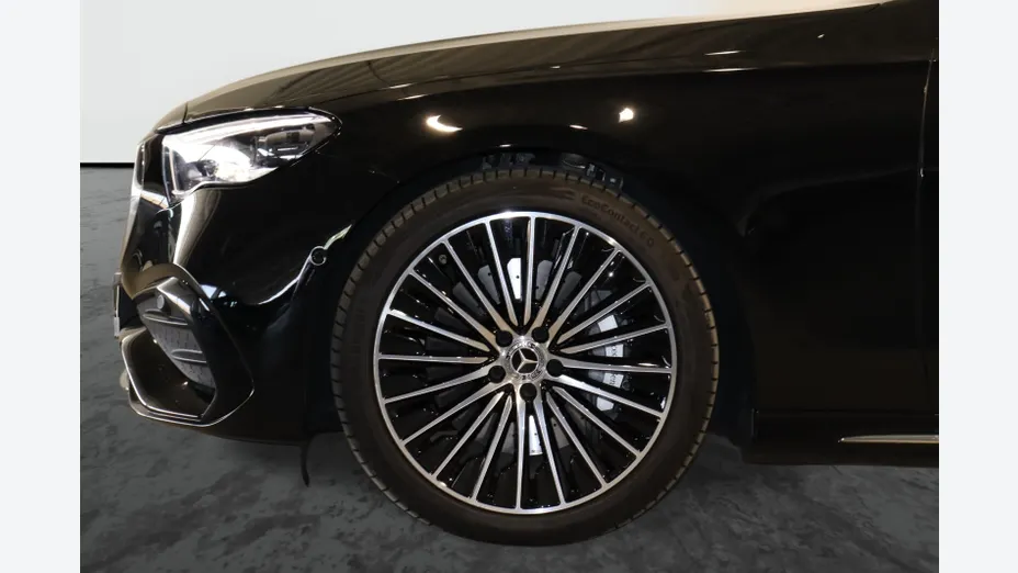 MERCEDES-BENZ E Klasa E 220 d mHEV 4-Matic AMG 9G-Tronic