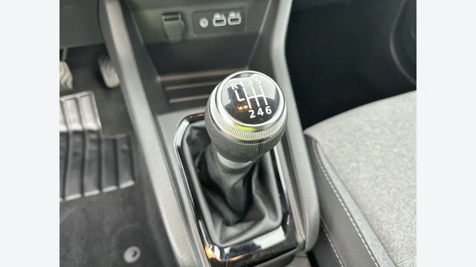 RENAULT Clio -