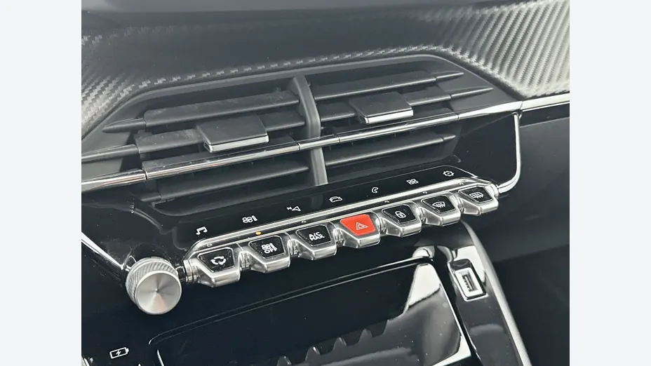 PEUGEOT 2008 -