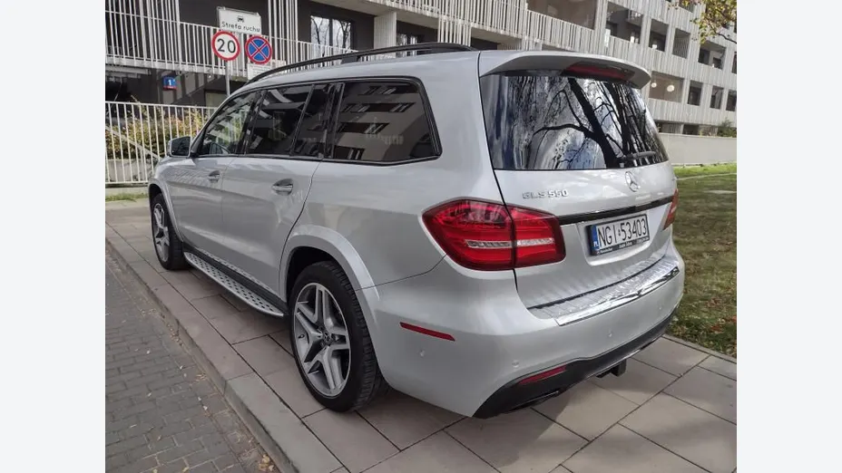 MERCEDES-BENZ GLS -