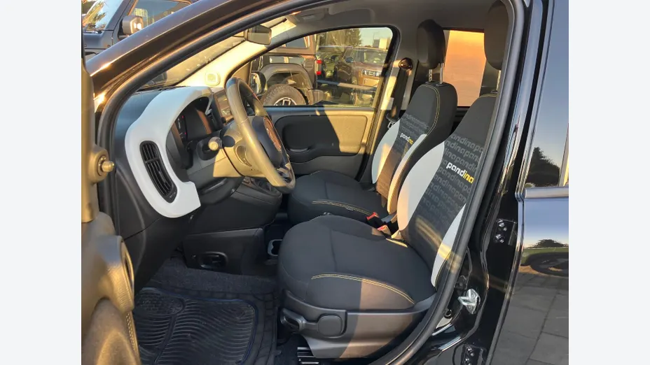 FIAT Panda Pandina 1.0 Hybrid Cross