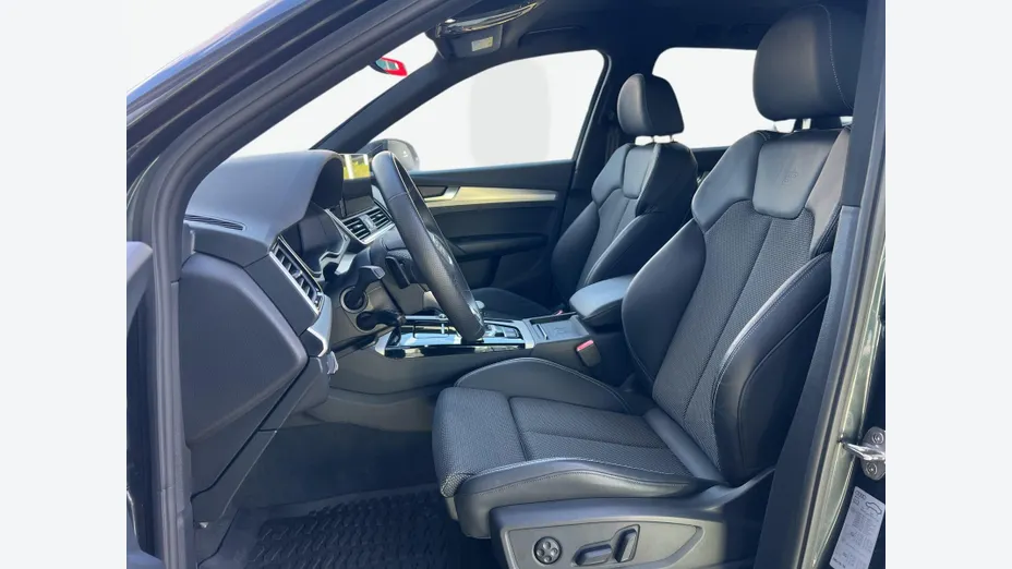 AUDI Q5 -