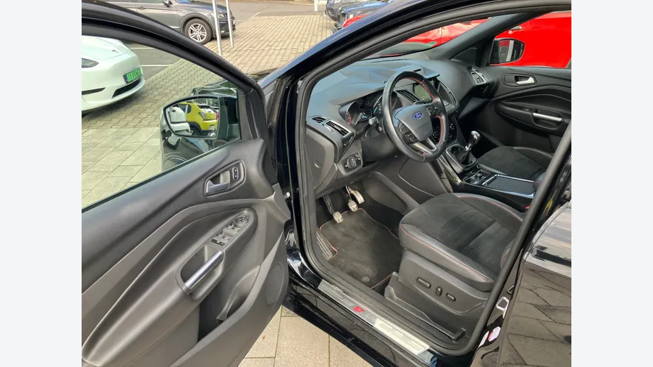 FORD Kuga Kuga 1.5 EcoBoost FWD ST-Line ASS