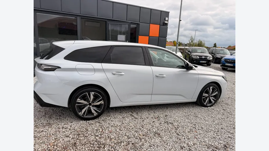 PEUGEOT 308 -