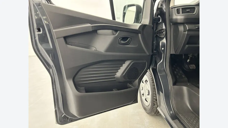 RENAULT Trafic -