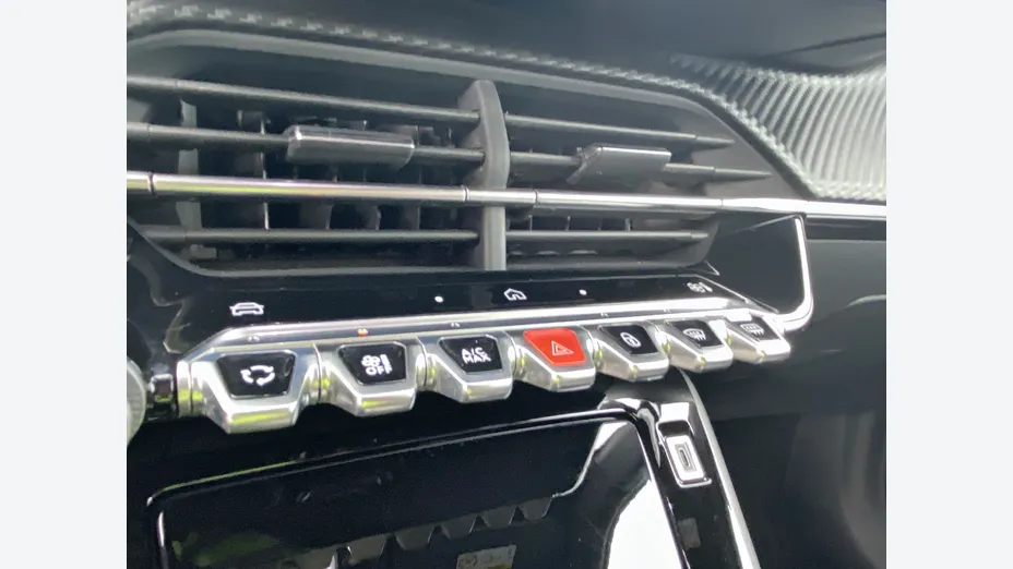 PEUGEOT 2008 -