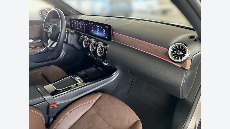 MERCEDES-BENZ A Klasa A 200 AMG Line 7G-DCT