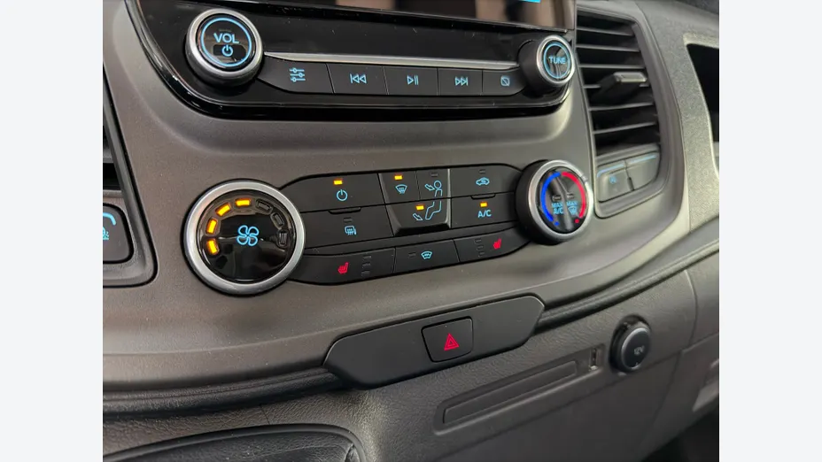 FORD Transit Custom Transit Custom 300 L2H1 Trend