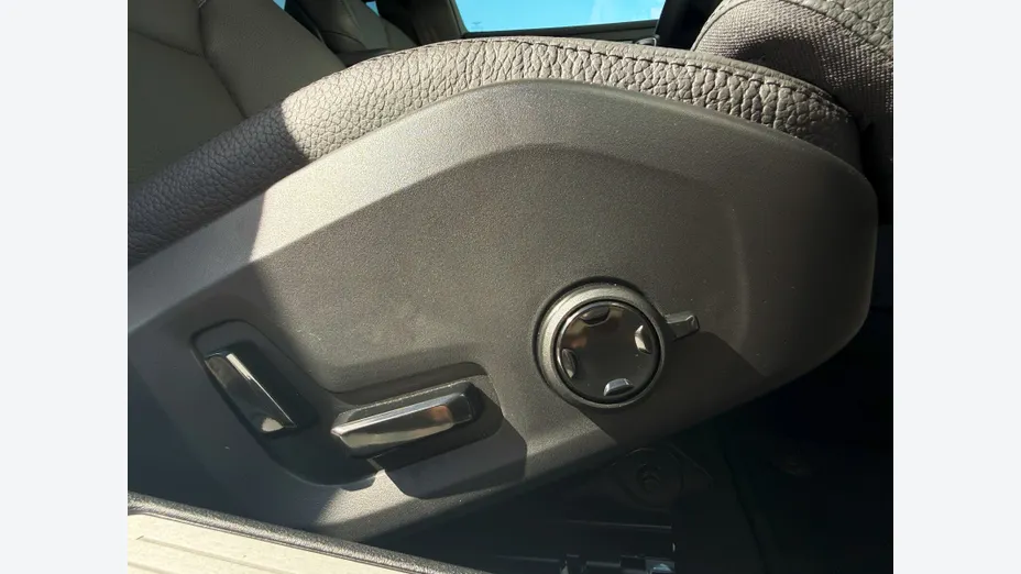VOLVO V60 V60 CC Plus B5 B AWD aut