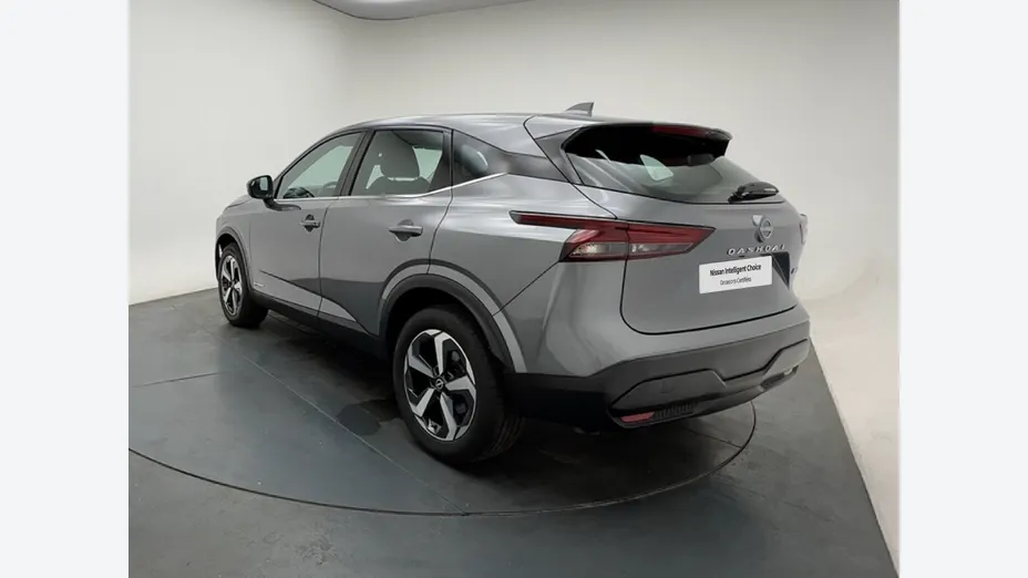 NISSAN Qashqai -