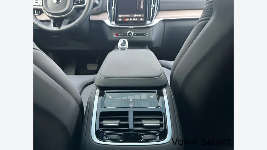 VOLVO XC90 XC90 T8 AWD Plug-In Hybrid Ultra Dark 7os aut