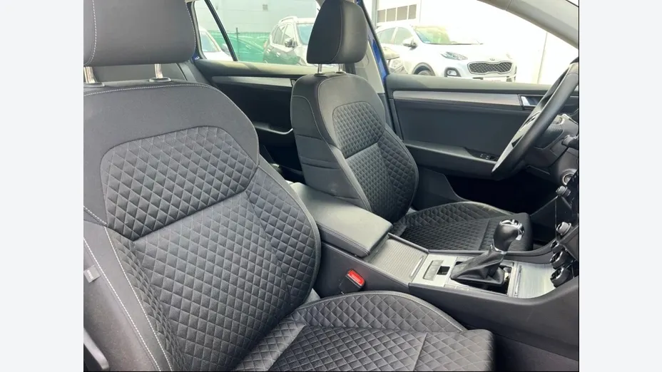 SKODA Superb Superb 2.0 TDI SCR Ambition DSG