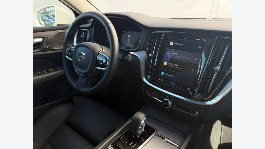 VOLVO V60 V60 CC Plus B5 B AWD aut