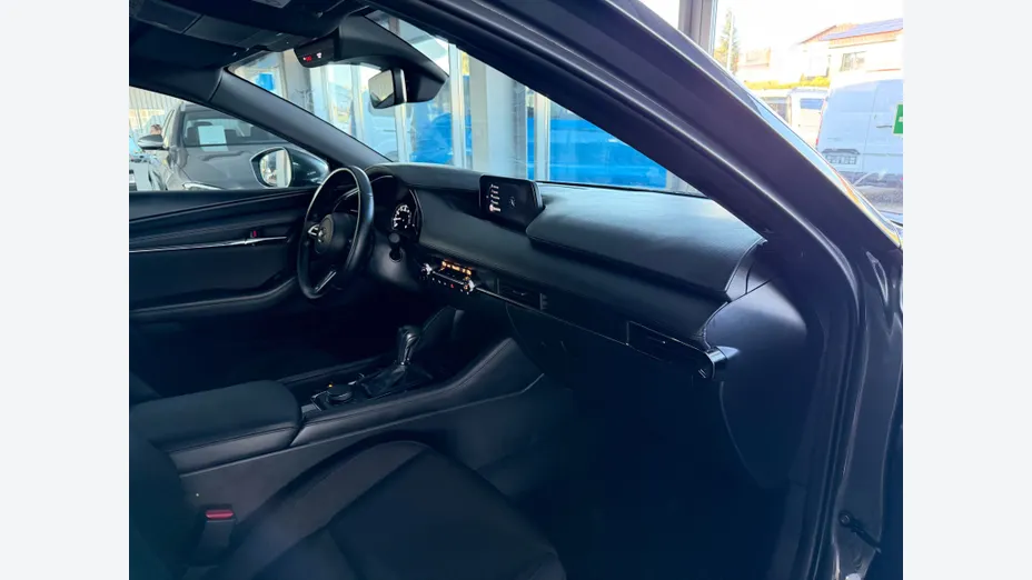 MAZDA 3 3 2.0 mHEV Kanjo aut