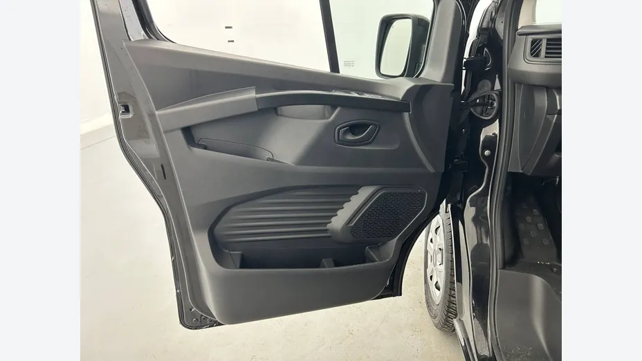 RENAULT Trafic -