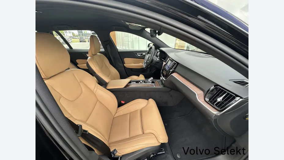 VOLVO V60 V60 B4 B Plus Dark aut