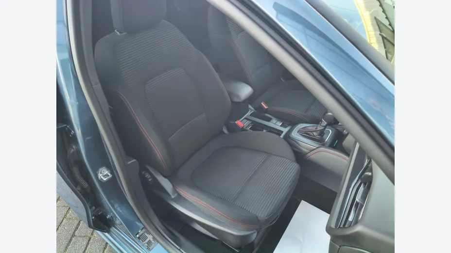 FORD Focus Focus 1.0 EcoBoost mHEV ST-Line Design aut